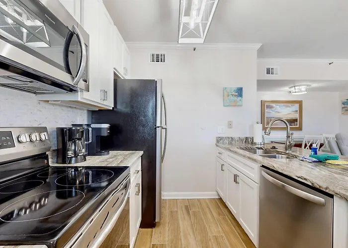 Floor With Panoramic Gulf And Bay Views And Gear *